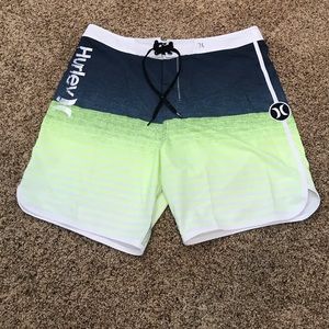 🔸Hurley Swim Trunks